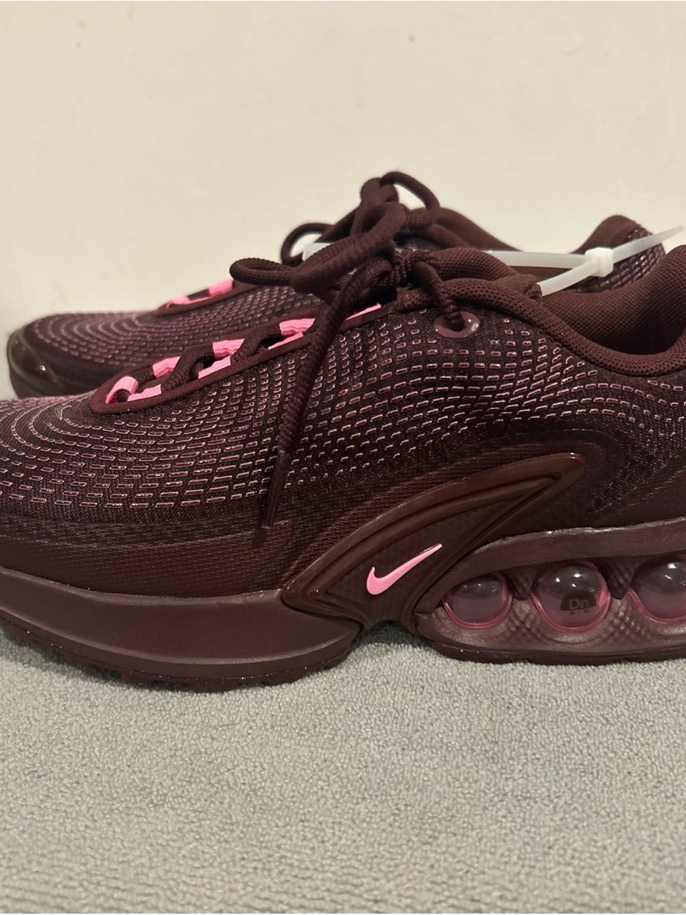 Nike Air Max Dn Burgundy Crush Pink Sneakers Women’s Size 7